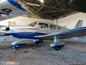 Piper Archer II - PA 28