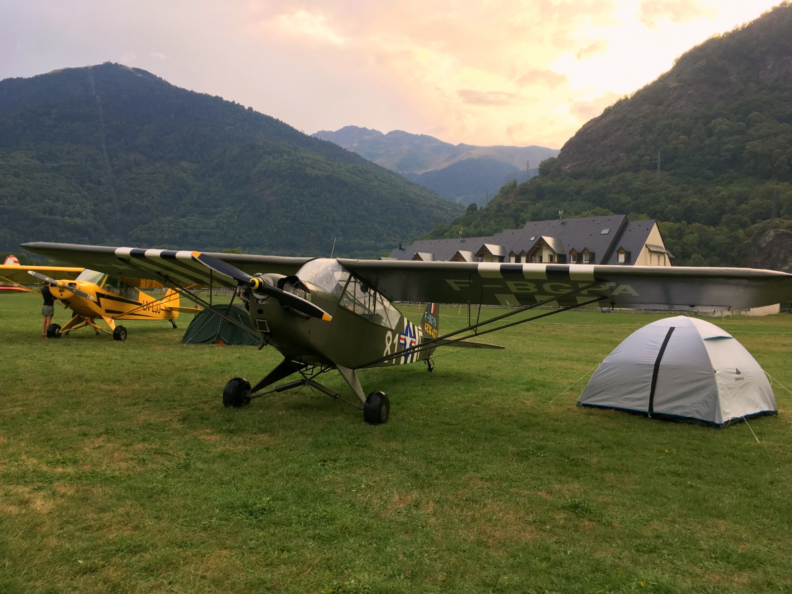 B798746B-AACF-439D-8EC3-31B98CE85D72